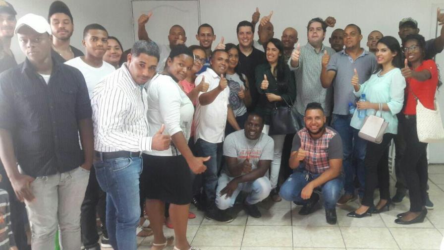 Jóvenes del PRM reiteran su compromiso de trabajar por candidatura de Hipólito