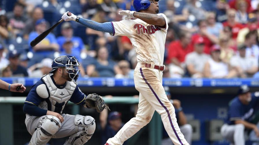 Filis superan 6-3 a Cerveceros con gran labor ofensiva 