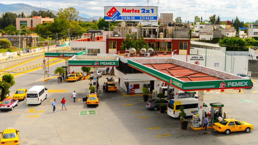 Fiebre del petróleo en México atrae  un variado grupo de compradores