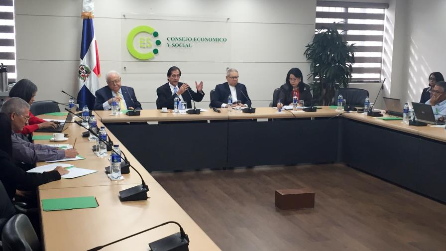 Siguen hoy debates del Pacto Eléctrico 