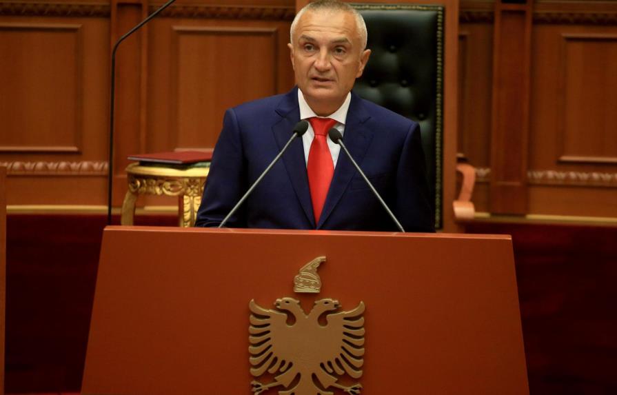 El impopular Ilir Meta asume la presidencia de Albania