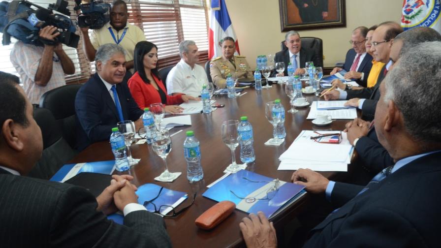 Extienden vigencia de los carnés de los que se acogieron al Plan Nacional de Regularización