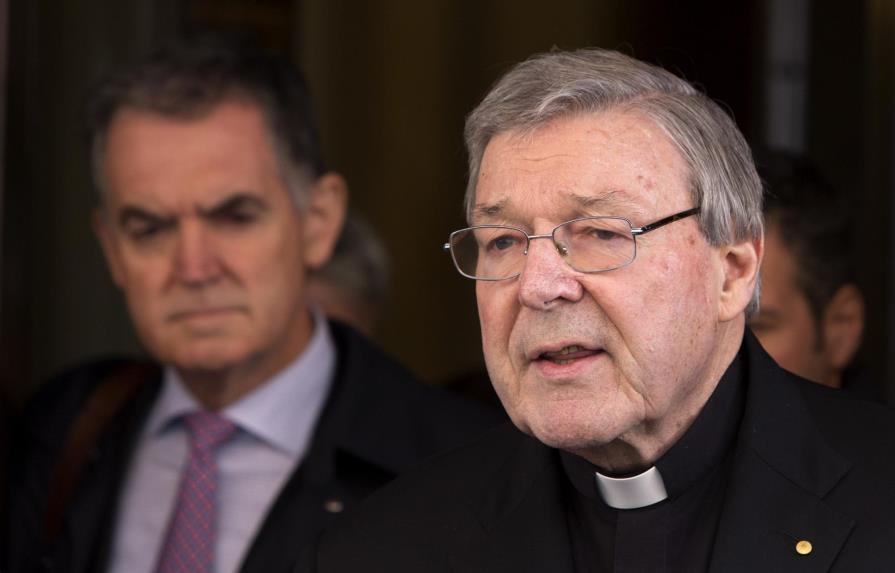 Cardenal australiano irá a corte por escándalo de abusos 