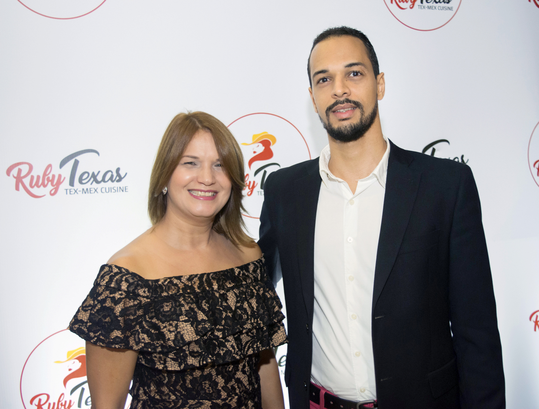 Enderly Pena y Yolanda Uzeta.