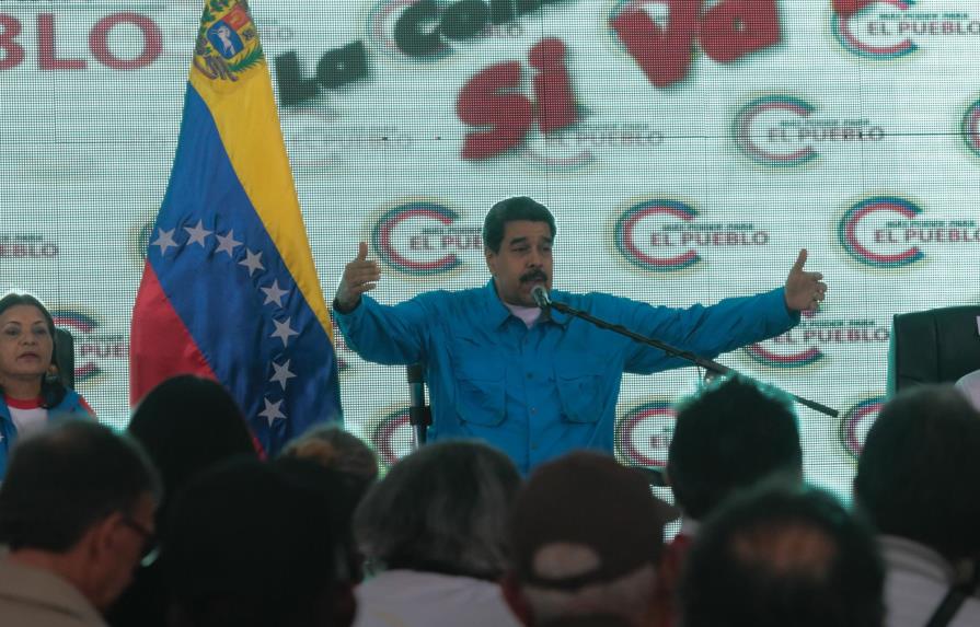 Maduro afirma que la “dictadura imperialista” prohibió su versión de “Despacito”