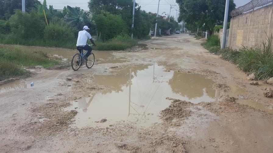 En el barrio  “Aguas Locas”, los vecinos están locos por ver a El Cañero
