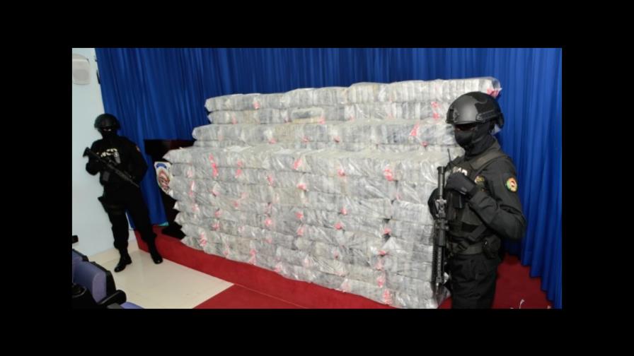 Dictan un año de prisión preventiva para acusados de traficar 1,010 paquetes de cocaína