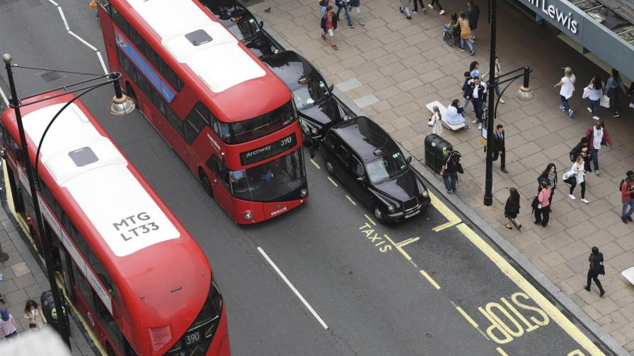 El Reino Unido prohibirá nuevos vehículos de gasolina y diesel desde 2040 
