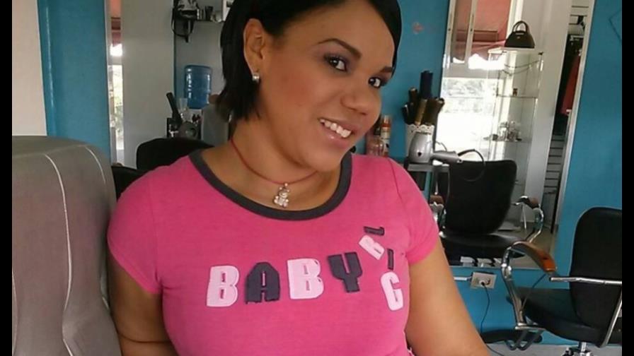 Hombre degüella mujer cuando salía de trabajo en Gurabo