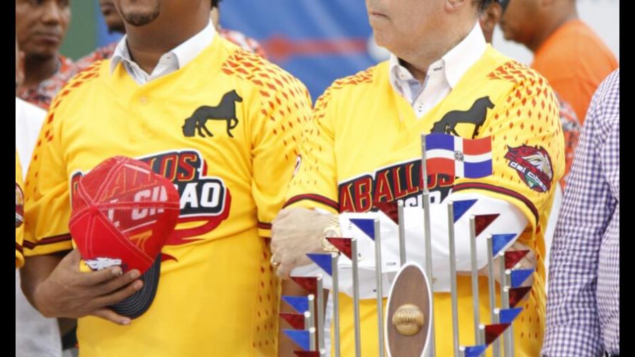 Pedro Martínez tiene una solicitud para los padres dominicanos