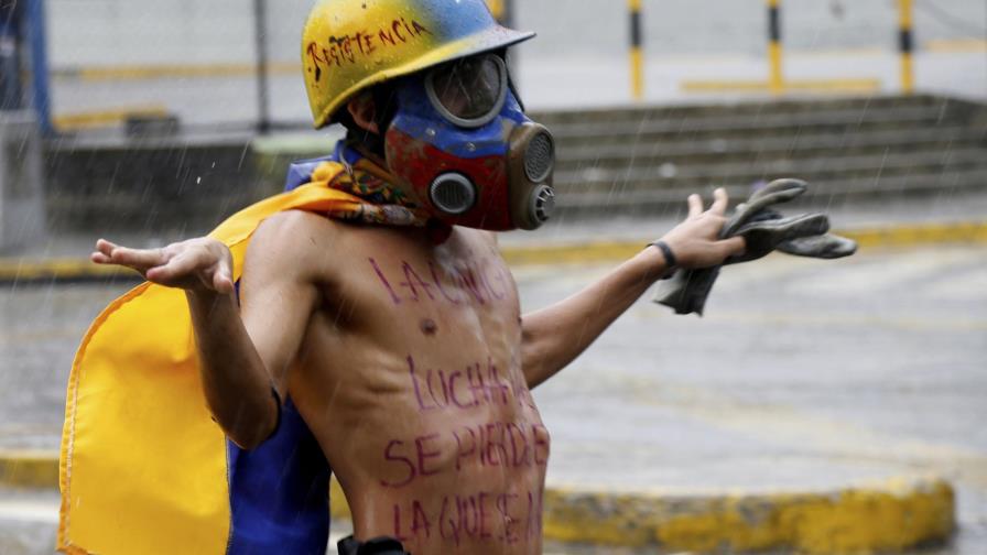 Venezolanos eligen Constituyente entre tensiones y amenazas 