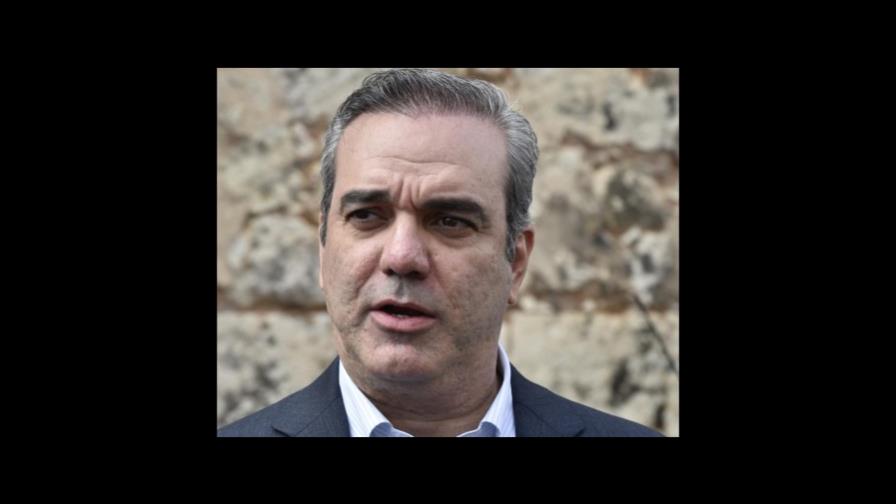 Luis Abinader envía mensajes a los padres  en su día 