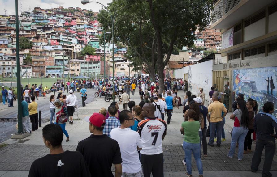 Prevalecen tensión y focos violentos en Venezuela durante votación de Constituyente   