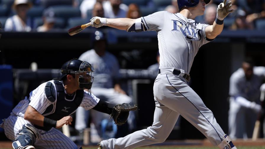 Rays vencen 5-3 a Yanquis y evitan barrida en NY 