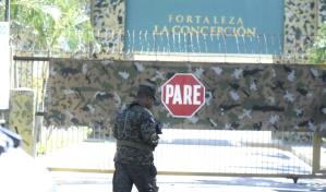Recluso mata su pareja de varias puñaladas mientras lo visitaba en cárcel de La Vega