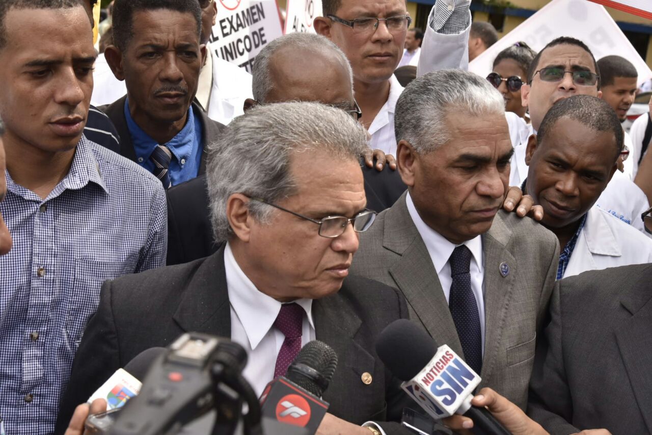 El presidente del Colegio Médico Dominicano (CMD), Waldo Ariel Suero.