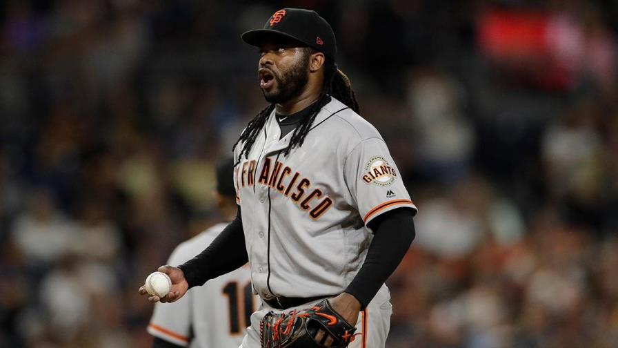 Jhonny Cueto deja salida en Triple-A por molestias en el antebrazo