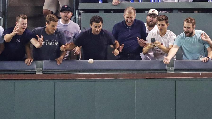 VÍDEO: Impresionante atrapada le “roba” cuadrangular a Hanley Ramírez