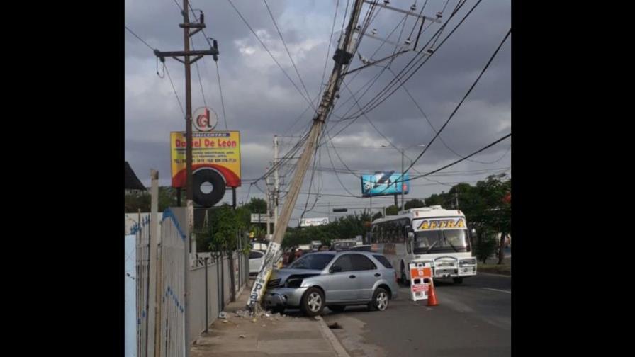 Accidente de tránsito dejó varios municipios de Santiago sin energía eléctrica