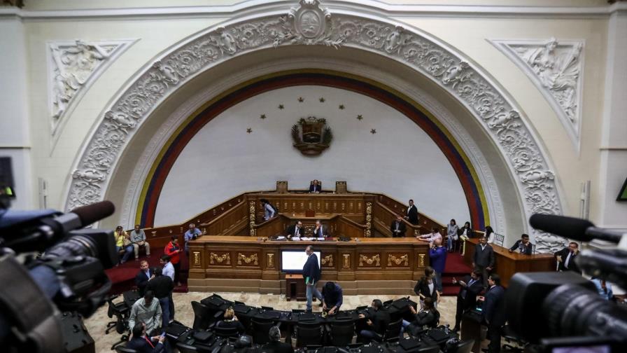 El Parlamento venezolano: historia de una mayoría absoluta bajo acoso El Parlamento venezolano: historia de una mayoría absoluta bajo acoso