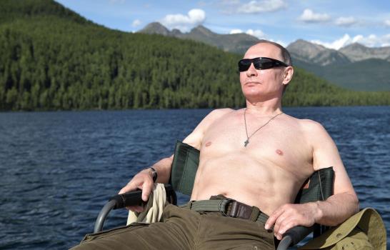Putin presume su estado físico durante vacaciones en Siberia 