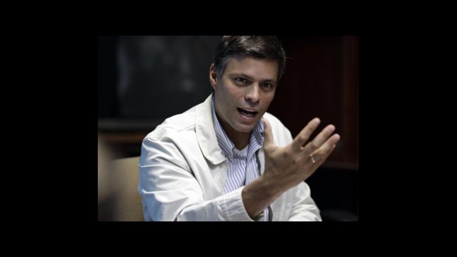 Regresan a su casa a líder Leopoldo López Regresan a su casa a líder Leopoldo López