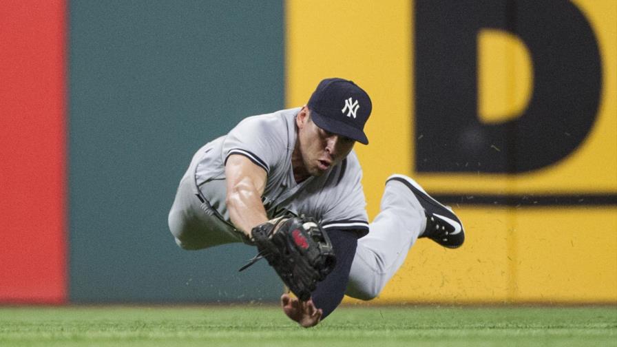 Defensiva salva a Chapman y Yanquis vence 2-1 a Indios 