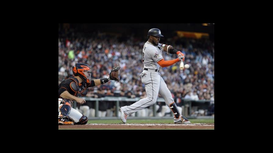 Ureña desde el box y Ozuna bateando lideran triunfo Marlins Ureña desde el box y Ozuna bateando lideran triunfo Marlins