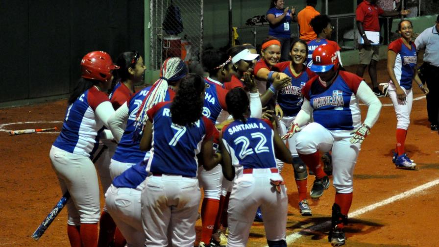 República Dominicana noquea a Perú en el Panamericano de Sóftbol
