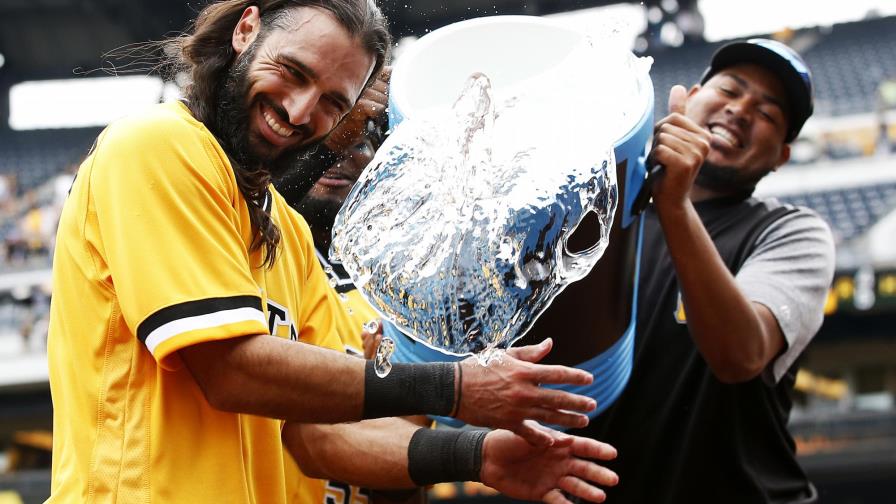 Rodríguez dispara jonrón y Piratas ganan en 12 entradas; Marte se fue de 5-3