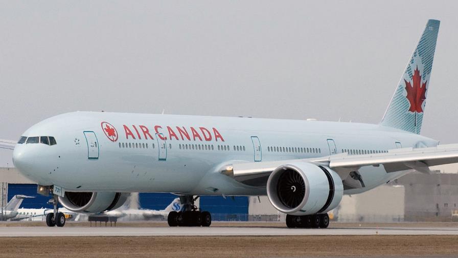 Pasajeros procedentes de Punta Cana resultan ilesos tras choque alas de aviones en Toronto Pasajeros procedentes de Punta Cana resultan ilesos tras choque alas de aviones en Toronto