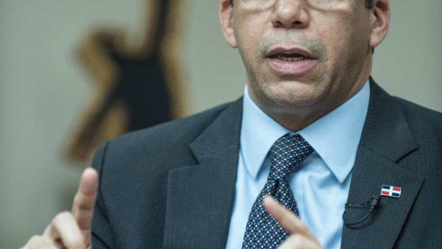 Ministro de Educación depura los casos de maestros bloqueados 