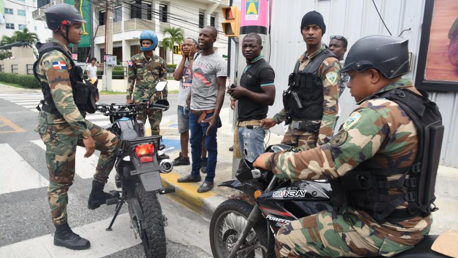 Migración dice haitianos retornan a su país voluntariamente 