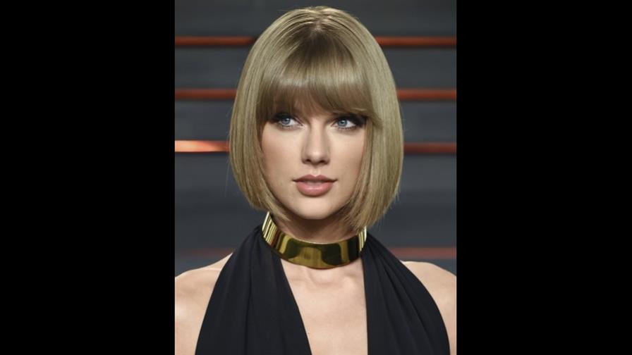 Taylor Swift testifica en juicio contra un DJ por “agarrarle el trasero bajo la falda”