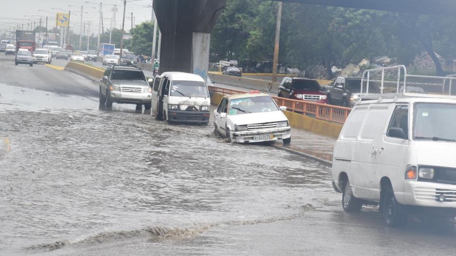 Un “brazo de mar” en Autopista Duarte Un “brazo de mar” en Autopista Duarte