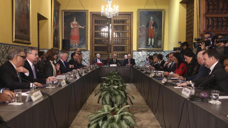 Cancilleres de América condenan “ruptura” democrática en Venezuela