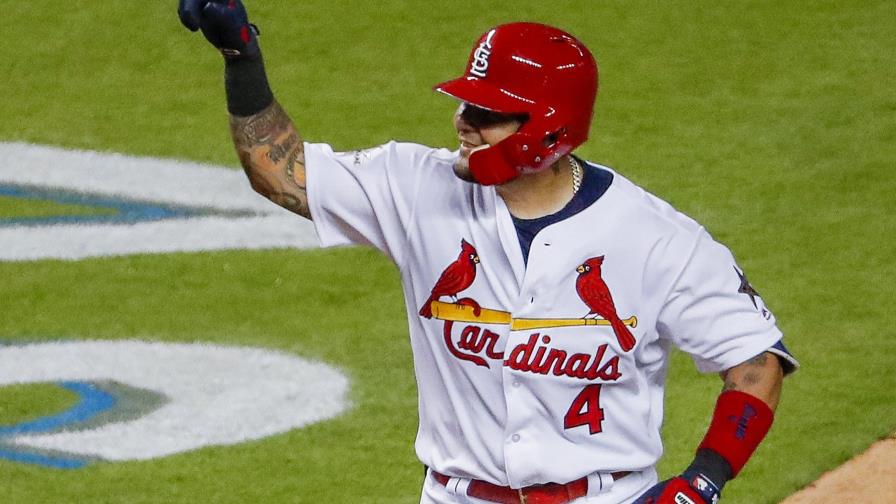 Yadier Molina pega jonrón en paliza de San Luis a los Reales Yadier Molina pega jonrón en paliza de San Luis a los Reales