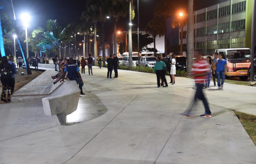 Ayuntamiento entrega primera etapa remodelación del Malecón de Santo Domingo