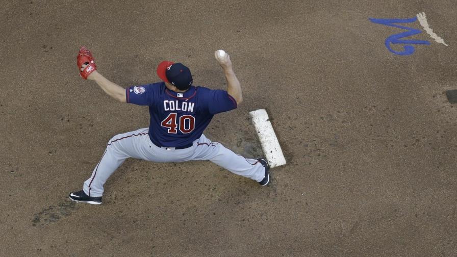 Bartolo Colón gana y llega a 137 victorias en las Grandes Ligas