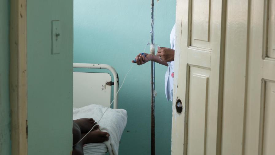 Gobierno y médicos se enfrentan por muertes maternas Gobierno y médicos se enfrentan por muertes maternas