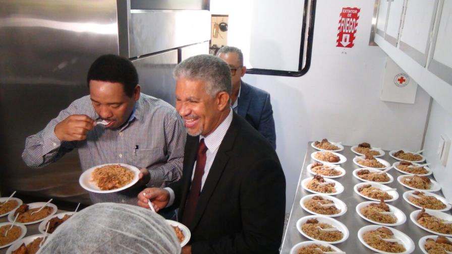 Gobierno invertirá RD$12 millones en alimentos en más de 20 barrios de la capital 