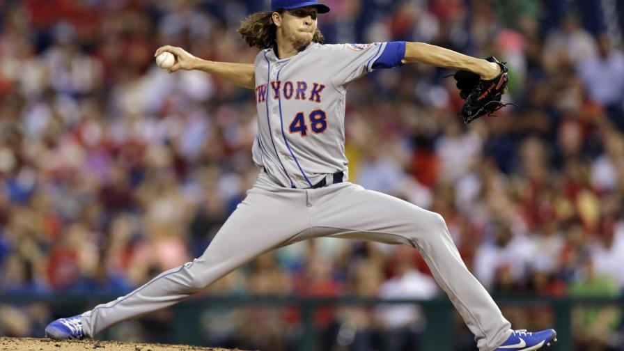 Jacob deGrom domina a Filadelfia pero sale lesionado Jacob deGrom domina a Filadelfia pero sale lesionado