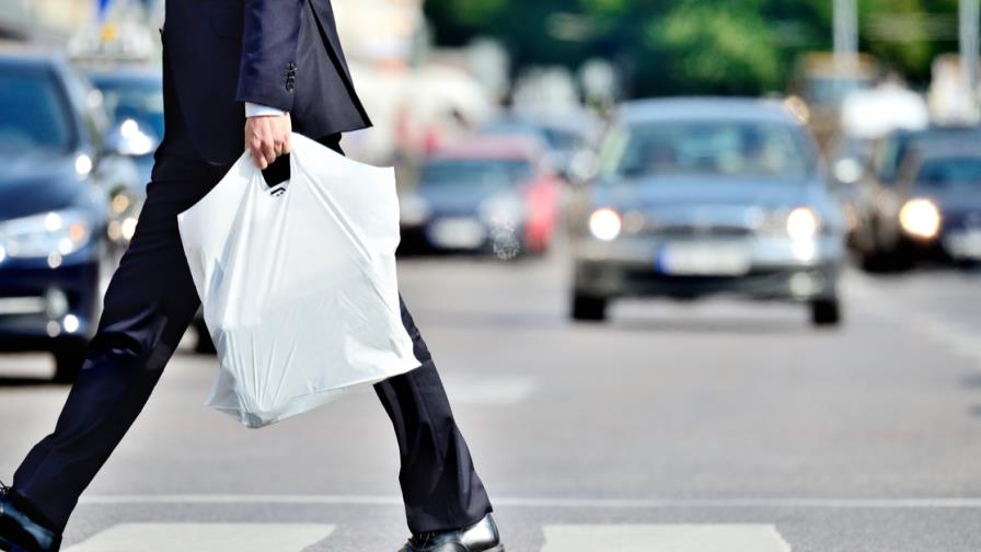 Panamá, primer país de Centroamérica en prohibir las bolsas plásticas