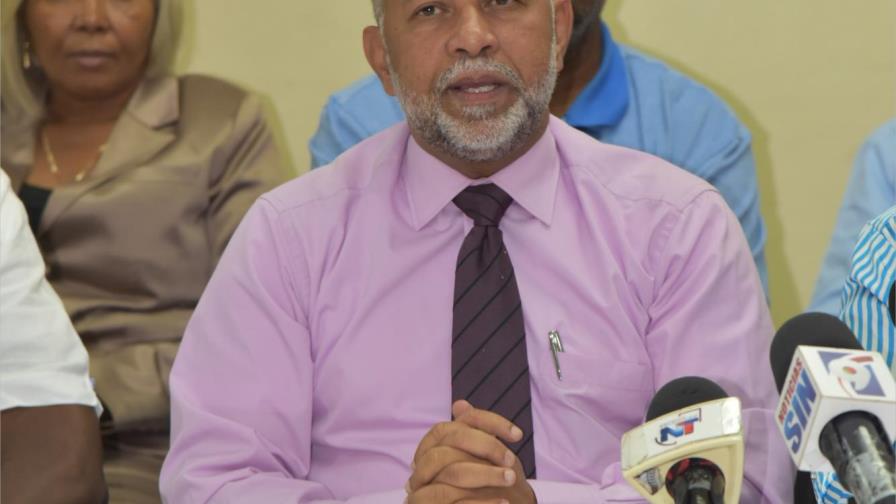 Maestros con dolor moral