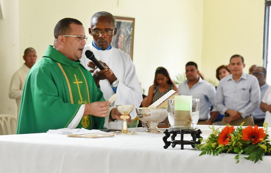 Fiscalía busca más víctimas de sacerdote Elvin Taveras