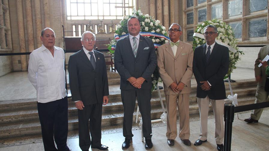 Conmemoran el 114 aniversario del fallecimiento de Eugenio María de Hostos