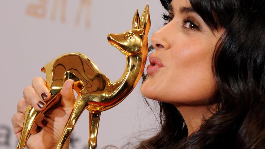 Salma Hayek dice que le “enfurece” la falta de actores latinos en los Óscar