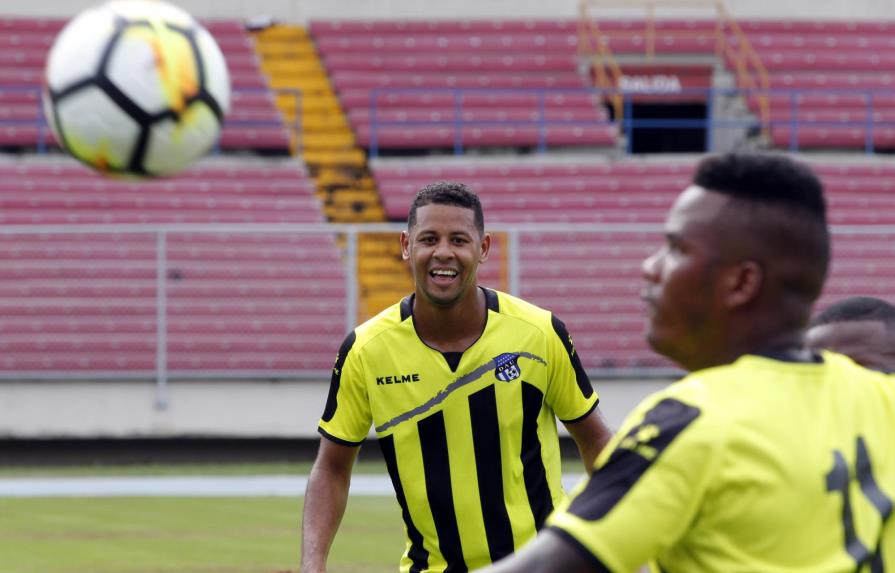 Miguel Lloyd, el dominicano que está entre los mejores del fútbol panameño