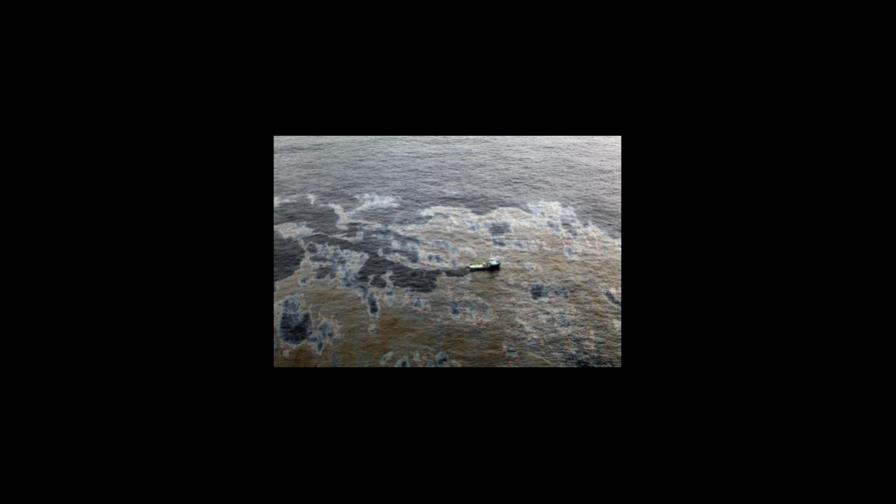 Derrame petrolero causa estragos en Kuwait