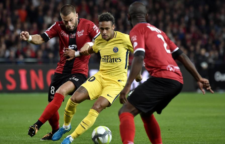 Neymar toma Guingamp en su estreno con el París Saint-Germain